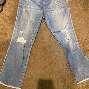 NWOT Ingrid Isabel Maternity Jeans size 8.